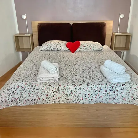 Very Cosy Flat In Heart Of Old Town Of Near Apartment *