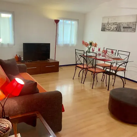 Apartment Very Cosy Flat In Heart Of Old Town Of Near