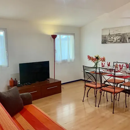 Διαμέρισμα Very Cosy Flat In Heart Of Old Town Of Near *